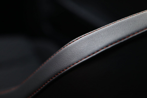 Seat Leon 1.5 eTSI FR / ACC / KEYLESS / CAMERA / SFEERVER. / CARPLAY