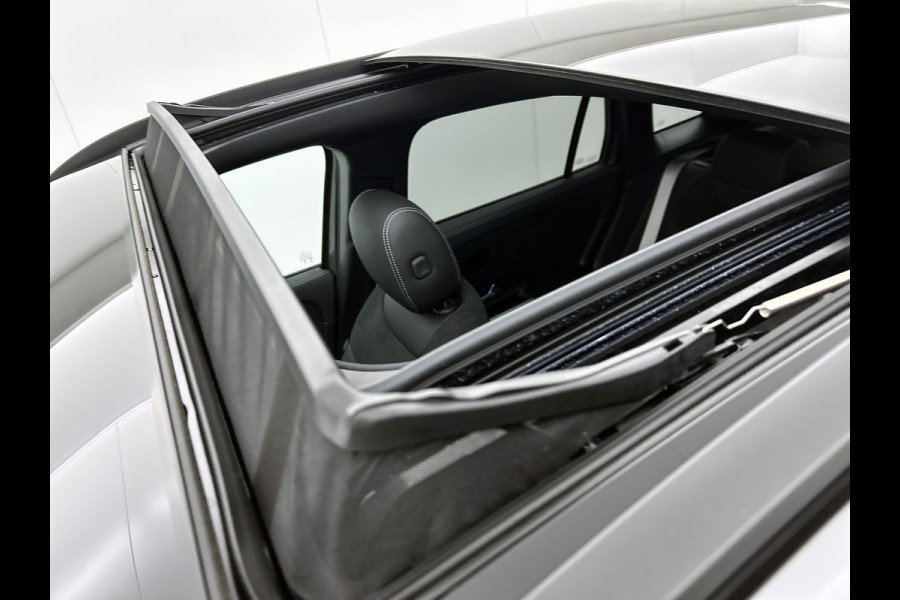 Mercedes-Benz GLA 250 e Business Solution AMG | Premium Plus pakket | Panoramaschuifdak | Kofferdrempel in chroom | Dakrailing | Stuurschakelpaddles | Smartphone Integratie |