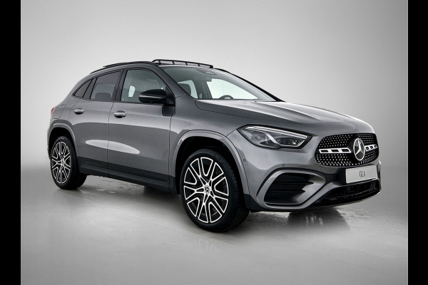 Mercedes-Benz GLA 250 e Business Solution AMG | Premium Plus pakket | Panoramaschuifdak | Kofferdrempel in chroom | Dakrailing | Stuurschakelpaddles | Smartphone Integratie |