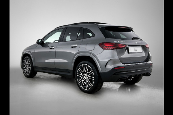 Mercedes-Benz GLA 250 e Business Solution AMG | Premium Plus pakket | Panoramaschuifdak | Kofferdrempel in chroom | Dakrailing | Stuurschakelpaddles | Smartphone Integratie |