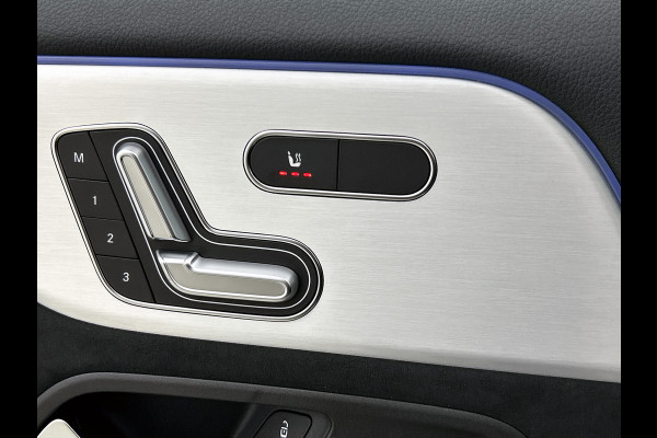 Mercedes-Benz GLA 250 e Business Solution AMG | Premium Plus pakket | Panoramaschuifdak | Kofferdrempel in chroom | Dakrailing | Stuurschakelpaddles | Smartphone Integratie |