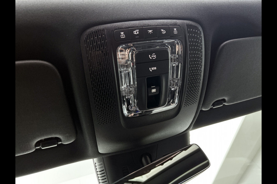 Mercedes-Benz GLA 250 e Business Solution AMG | Premium Plus pakket | Panoramaschuifdak | Kofferdrempel in chroom | Dakrailing | Stuurschakelpaddles | Smartphone Integratie |