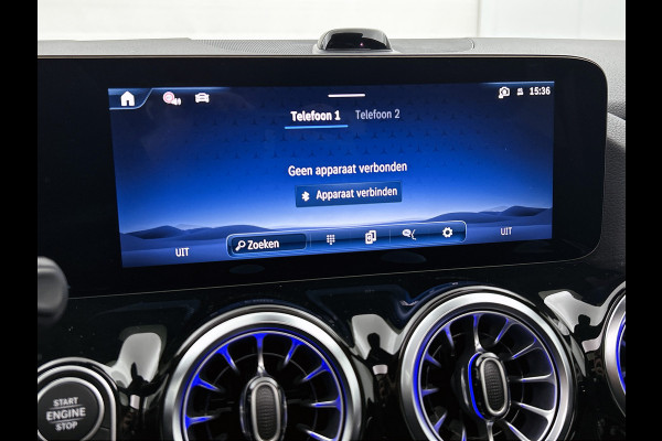 Mercedes-Benz GLA 250 e Business Solution AMG | Premium Plus pakket | Panoramaschuifdak | Kofferdrempel in chroom | Dakrailing | Stuurschakelpaddles | Smartphone Integratie |