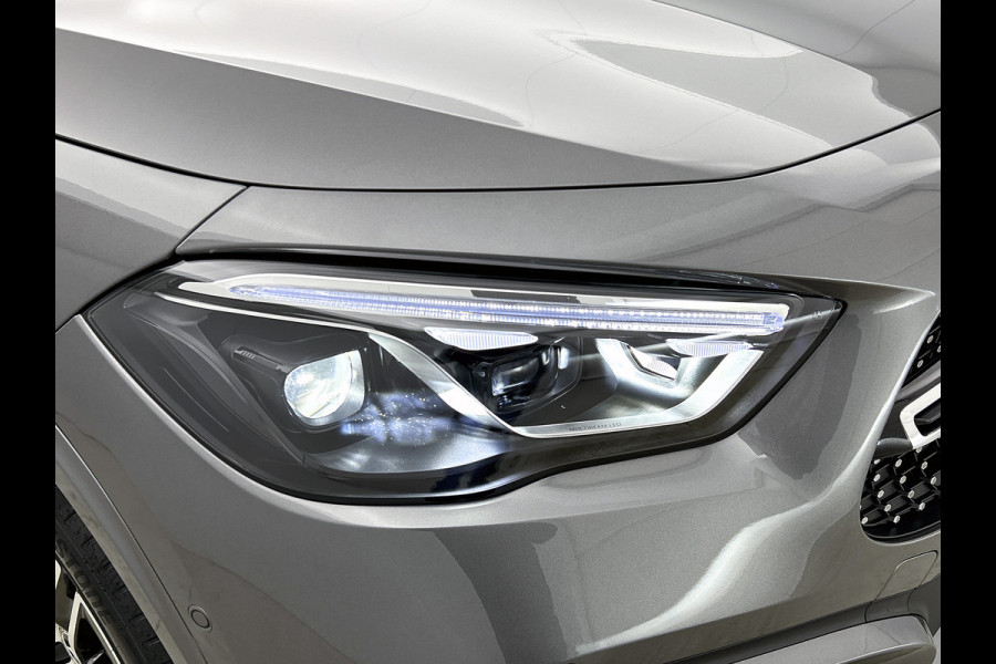 Mercedes-Benz GLA 250 e Business Solution AMG | Premium Plus pakket | Panoramaschuifdak | Kofferdrempel in chroom | Dakrailing | Stuurschakelpaddles | Smartphone Integratie |