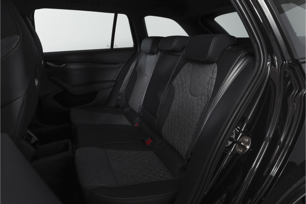 Škoda Octavia Combi 1.5 TSI MHEV 150 PK Sportline Tour | Elek. Trekhaak | Matrix Led | Adapt. Cruise | Winterpakket | 13 inch Navi | Camera | NAV + App. Connect | ECC | Elek. Klep | LM 18" | 1414