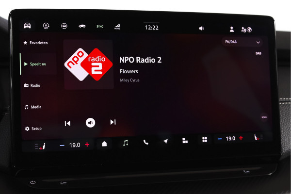 Škoda Octavia Combi 1.5 TSI MHEV 150 PK Sportline Tour | Elek. Trekhaak | Matrix Led | Adapt. Cruise | Winterpakket | 13 inch Navi | Camera | NAV + App. Connect | ECC | Elek. Klep | LM 18" | 1414