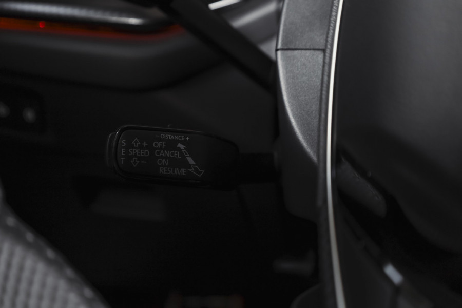 Škoda Octavia Combi 1.5 TSI MHEV 150 PK Sportline Tour | Elek. Trekhaak | Matrix Led | Adapt. Cruise | Winterpakket | 13 inch Navi | Camera | NAV + App. Connect | ECC | Elek. Klep | LM 18" | 1414