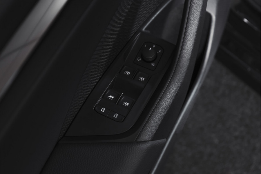 Škoda Octavia Combi 1.5 TSI MHEV 150 PK Sportline Tour | Elek. Trekhaak | Matrix Led | Adapt. Cruise | Winterpakket | 13 inch Navi | Camera | NAV + App. Connect | ECC | Elek. Klep | LM 18" | 1414