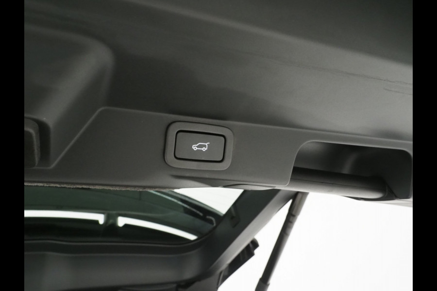 Land Rover Range Rover Sport P400e HSE | Panoramadak | Meridian | Trekhaak | Luchtvering | Camera | Keyless | Carplay