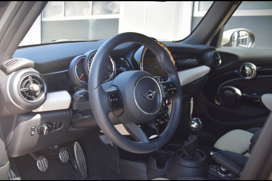 MINI Cooper 1.5 John Cooper Works