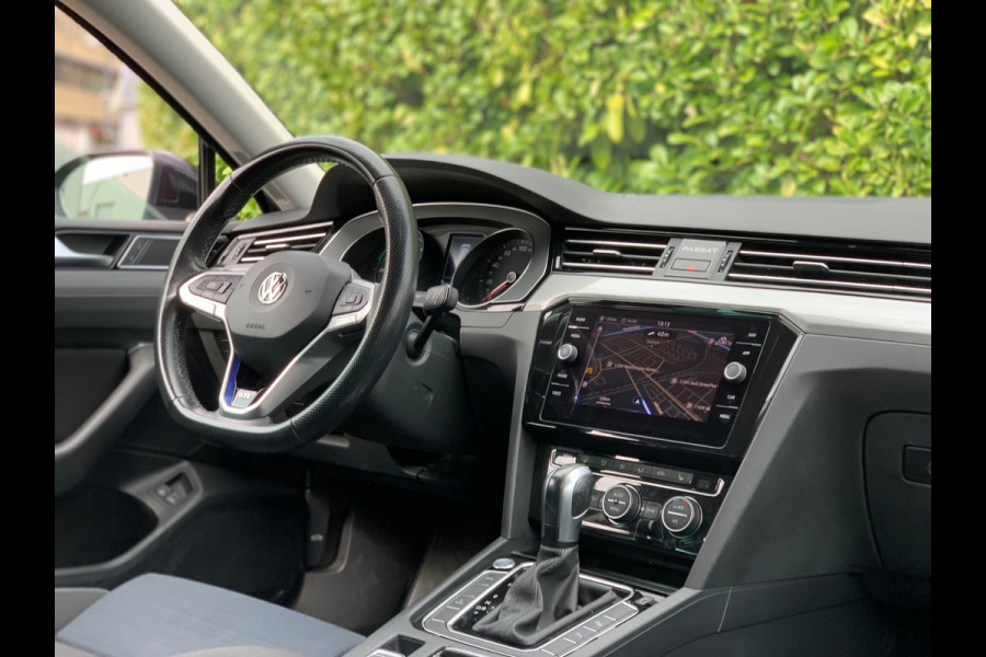 Volkswagen Passat Variant 1.4 TSI PHEV GTE Business €14850 NETTO LUXE UITVOERING TREKHAAK
