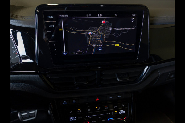 Volkswagen T-Roc Cabrio 1.5 TSI 2x R-Line / 150pk / Leder / Beats / Achteruitrij camera / Stoel en stuur verwarming /