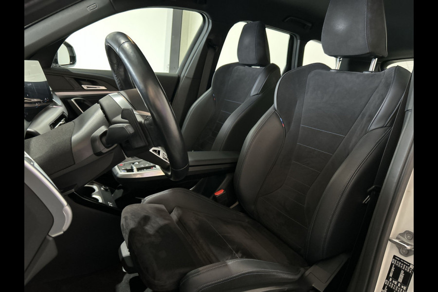 BMW iX1 xDrive30 67 kWh M Sport Edition Sportstoelen Soh (batterijcheck) Waarde 98,3 %