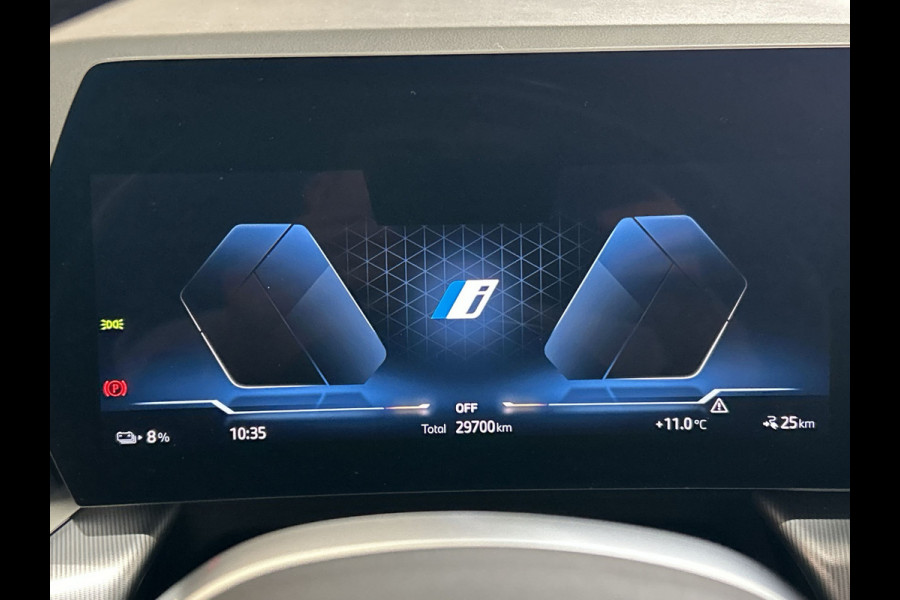 BMW iX1 xDrive30 67 kWh M Sport Edition Sportstoelen Soh (batterijcheck) Waarde 98,3 %