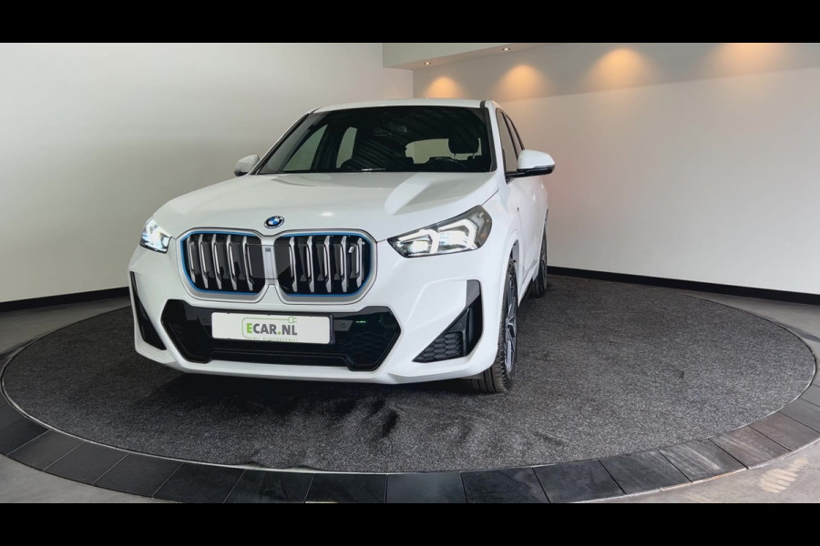 BMW iX1 xDrive30 67 kWh M Sport Edition Sportstoelen Soh (batterijcheck) Waarde 98,3 %