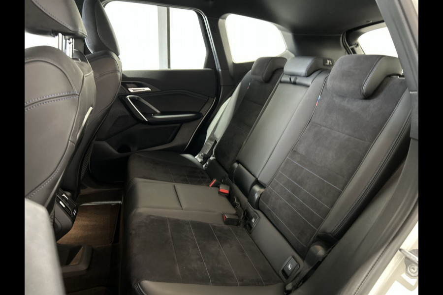 BMW iX1 xDrive30 67 kWh M Sport Edition Sportstoelen Soh (batterijcheck) Waarde 98,3 %
