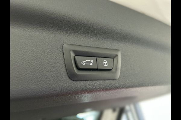 BMW iX1 xDrive30 67 kWh M Sport Edition Sportstoelen Soh (batterijcheck) Waarde 98,3 %