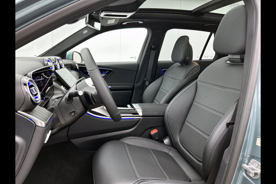 Mercedes-Benz GLC 300e 4MATIC Business Solution Luxury | Comfortpakket Plus | Parkeerpakket met 360°-camera | Trekhaak | DISTRONIC | Panoramaschuifdak | THERMATIC |