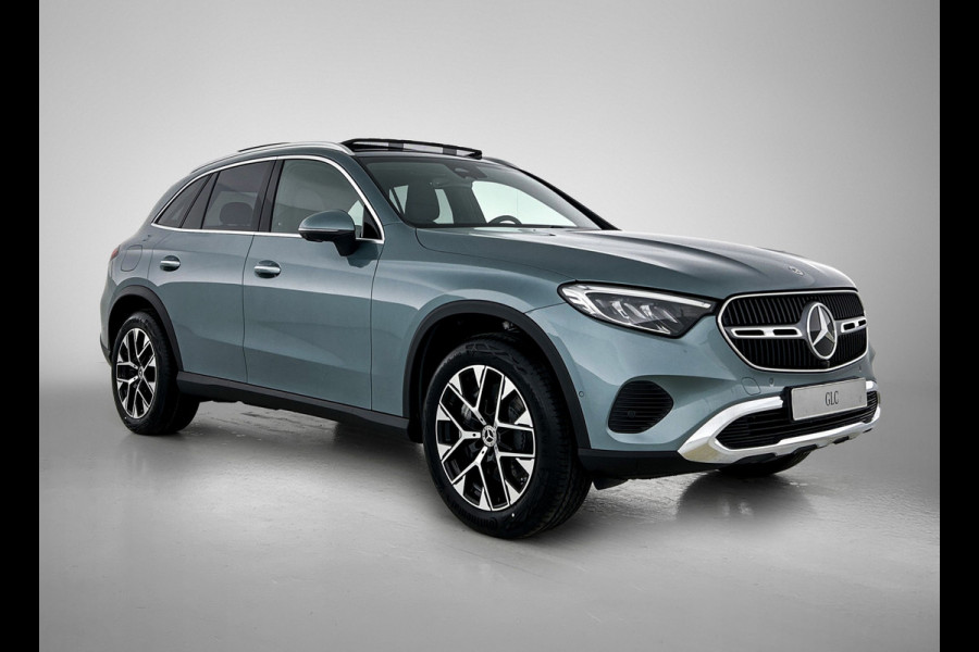 Mercedes-Benz GLC 300e 4MATIC Business Solution Luxury | Comfortpakket Plus | Parkeerpakket met 360°-camera | Trekhaak | DISTRONIC | Panoramaschuifdak | THERMATIC |