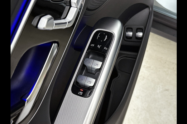 Mercedes-Benz GLC 300e 4MATIC Business Solution Luxury | Comfortpakket Plus | Parkeerpakket met 360°-camera | Trekhaak | DISTRONIC | Panoramaschuifdak | THERMATIC |