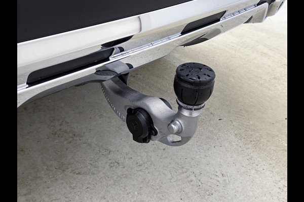 Mercedes-Benz GLC 300e 4MATIC Business Solution Luxury | Comfortpakket Plus | Parkeerpakket met 360°-camera | Trekhaak | DISTRONIC | Panoramaschuifdak | THERMATIC |