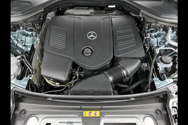 Mercedes-Benz GLC 300e 4MATIC Business Solution Luxury | Comfortpakket Plus | Parkeerpakket met 360°-camera | Trekhaak | DISTRONIC | Panoramaschuifdak | THERMATIC |