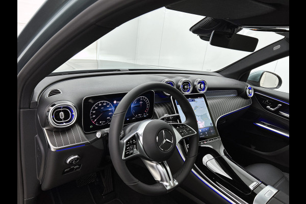 Mercedes-Benz GLC 300e 4MATIC Business Solution Luxury | Comfortpakket Plus | Parkeerpakket met 360°-camera | Trekhaak | DISTRONIC | Panoramaschuifdak | THERMATIC |
