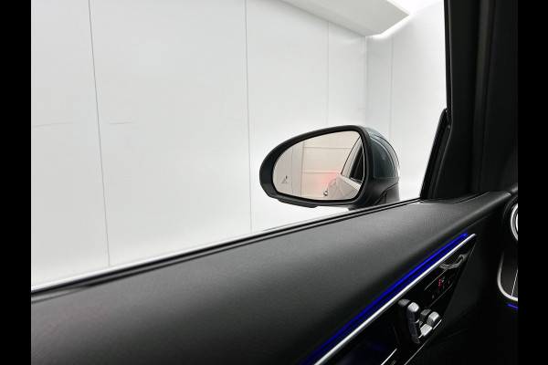 Mercedes-Benz GLC 300e 4MATIC Business Solution Luxury | Comfortpakket Plus | Parkeerpakket met 360°-camera | Trekhaak | DISTRONIC | Panoramaschuifdak | THERMATIC |