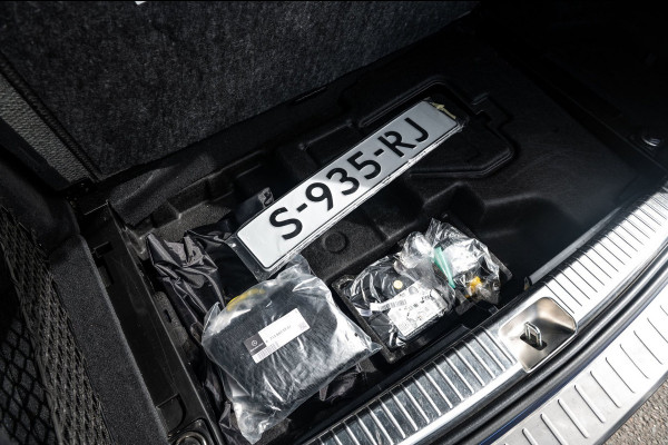 Mercedes-Benz C-Klasse Estate 300 Premium Plus PackI ACC I C63 I Night Editon I Uniek I Burnmester I PPF I