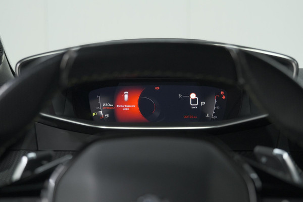 Peugeot 208 PureTech 100 EAT8 GT | Camera | Dodehoekdetectie | Navigatie | Apple Carplay