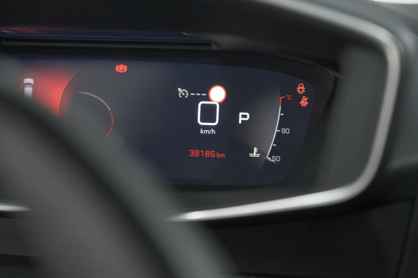 Peugeot 208 PureTech 100 EAT8 GT | Camera | Dodehoekdetectie | Navigatie | Apple Carplay
