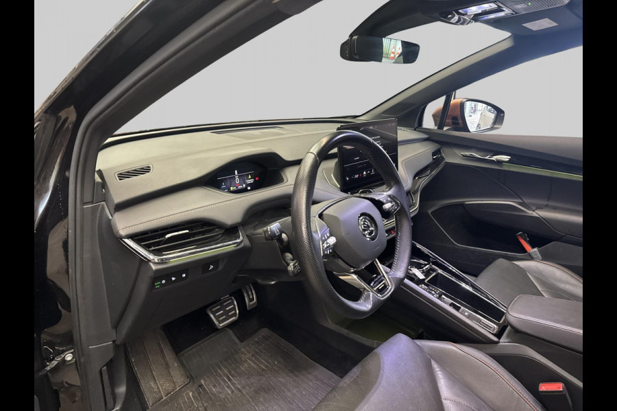Škoda ENYAQ iV 60 Founders Edition Black | 21 inch | Panaromadak | Lederen bekleding