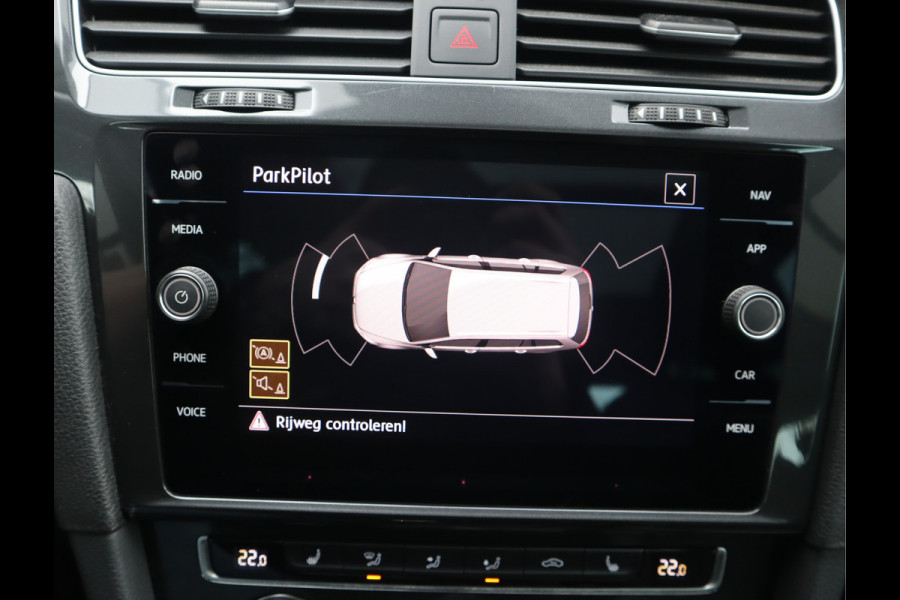 Volkswagen Golf Variant 1.5 TSI Comfortline Business Navi / Pano / ACC / Trekhaak BTW Auto