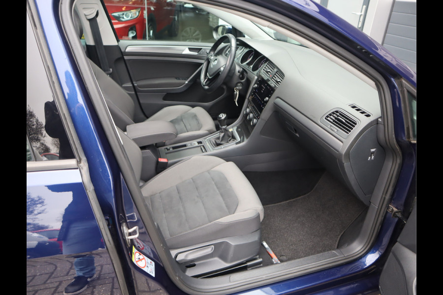 Volkswagen Golf Variant 1.5 TSI Comfortline Business Navi / Pano / ACC / Trekhaak BTW Auto