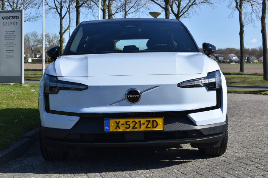 Volvo EX30 Extended Range Plus 69 kWh | Blis | Camera Achter | Elektr. Achterklep | 19'' | PDC V+A
