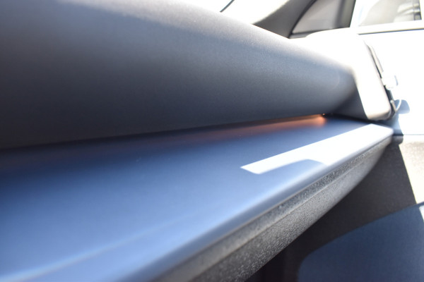 Volvo EX30 Extended Range Plus 69 kWh | Blis | Camera Achter | Elektr. Achterklep | 19'' | PDC V+A