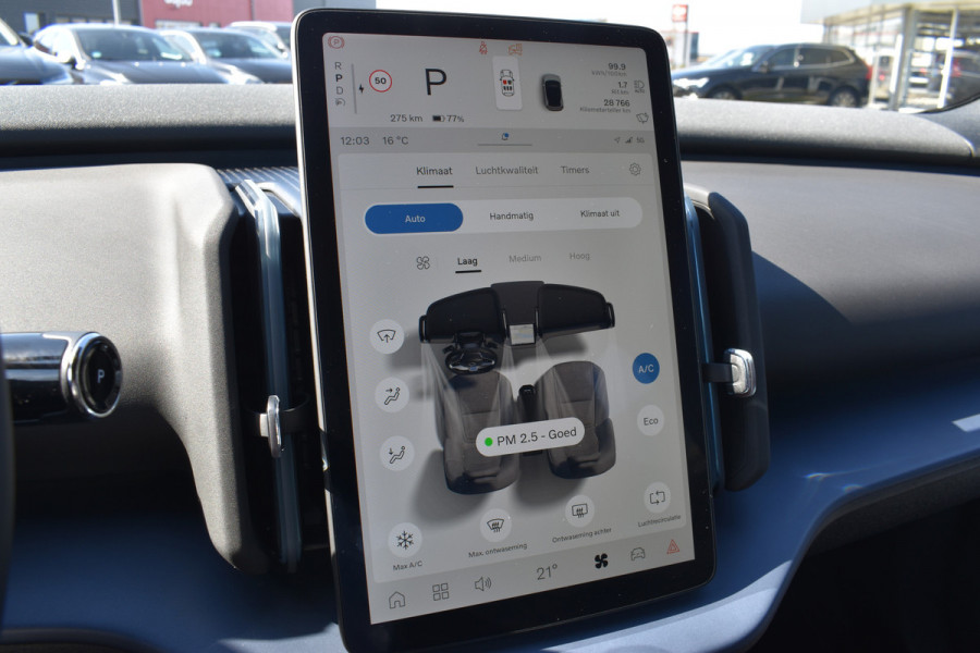 Volvo EX30 Extended Range Plus 69 kWh | Blis | Camera Achter | Elektr. Achterklep | 19'' | PDC V+A