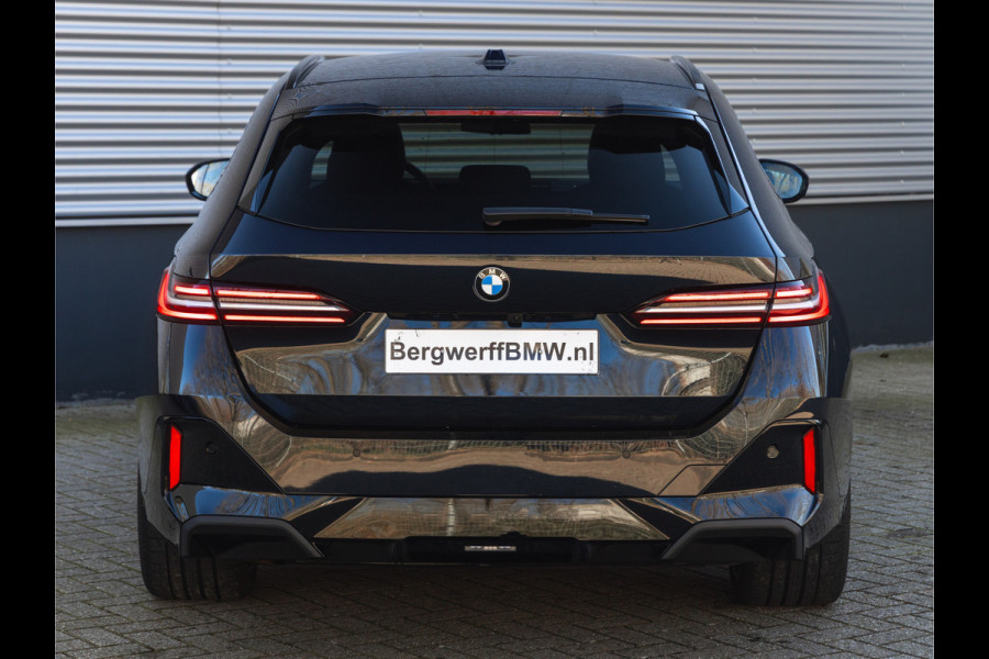BMW 5 Serie Touring 540d xDrive M-Sport - Individual Leder - Memoryzetels - Driving Assistant