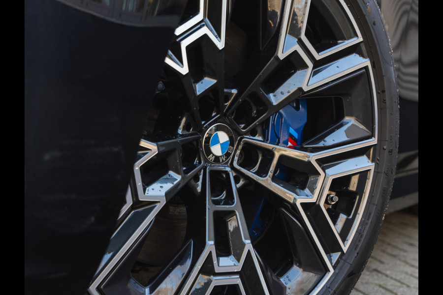 BMW 5 Serie Touring 540d xDrive M-Sport - Individual Leder - Memoryzetels - Driving Assistant