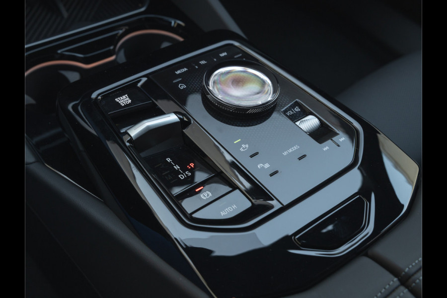 BMW 5 Serie Touring 540d xDrive M-Sport - Individual Leder - Memoryzetels - Driving Assistant