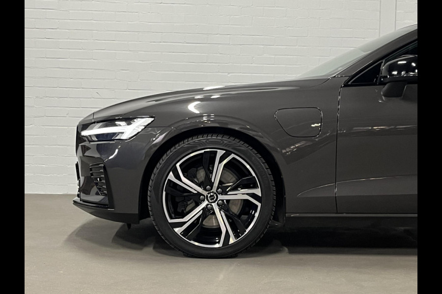Volvo V60 2.0 T6 Plug-in hybrid AWD Plus Dark Long Range | Adapt. cruise | Open dak | Stuur-/stoelverwarming | Memory | Harman/Kardon | Head-up