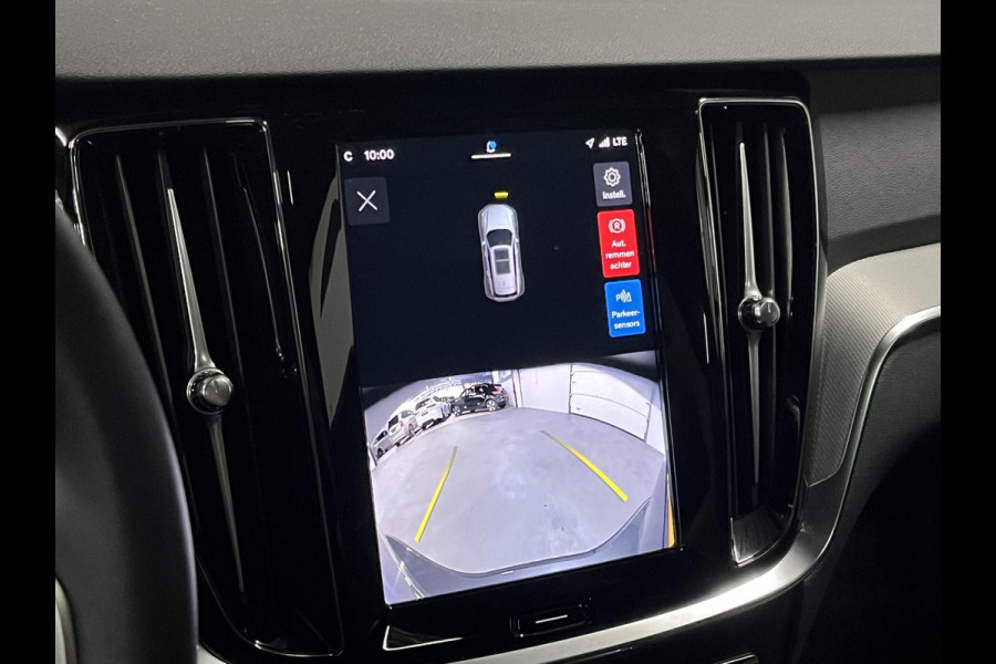 Volvo V60 2.0 T6 Plug-in hybrid AWD Plus Dark Long Range | Adapt. cruise | Open dak | Stuur-/stoelverwarming | Memory | Harman/Kardon | Head-up