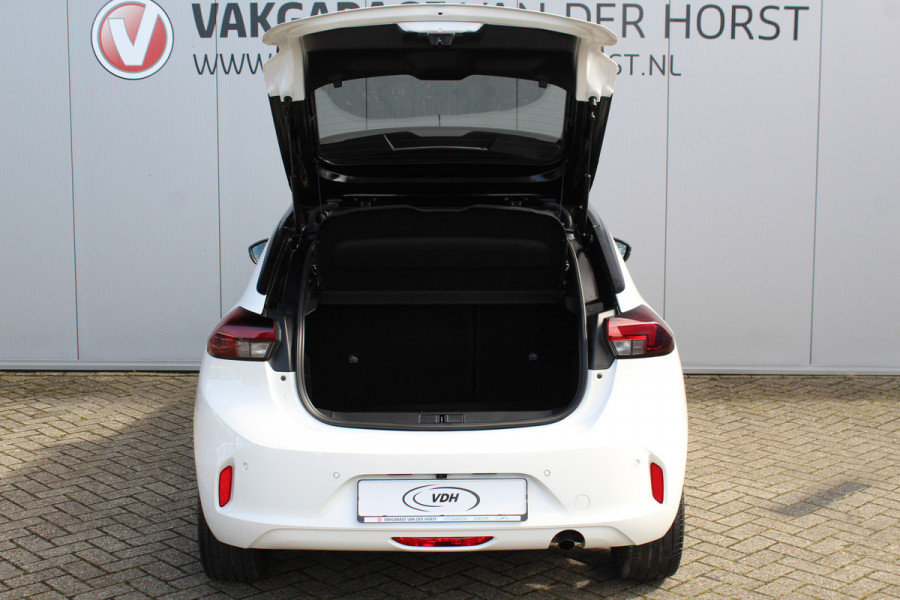 Opel Corsa 1.2-100pk Turbo GS Line. Erg mooie sportieve wagen, slechts 23.500 ! Panoramadak, Lane- en side assist, Telefoonvoorb., Cruise Cntrl, LED verl., PDC v+a, LM wielen, Climate Control,  Navigatie by Apple/Android, Stoel- en stuurwiel verwarming etc.