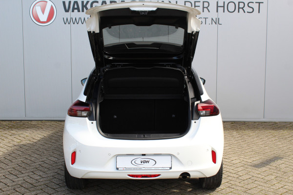 Opel Corsa 1.2-100pk Turbo GS Line. Erg mooie sportieve wagen, slechts 23.500 ! Panoramadak, Lane- en side assist, Telefoonvoorb., Cruise Cntrl, LED verl., PDC v+a, LM wielen, Climate Control,  Navigatie by Apple/Android, Stoel- en stuurwiel verwarming etc.