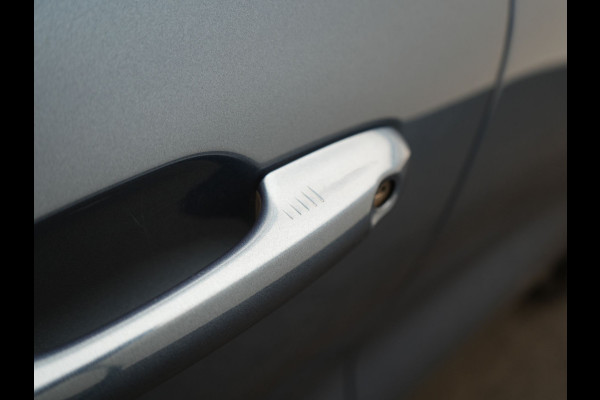 Ford Kuga 2.5 Titanium X PHEV 225pk Dealer O.H. | Panodak | Adaptive Cruise | 360 Camera | Bang & Olufsen Sound | Sportstoelen & Stuur Verwarmd | Keyless | Blis | Virtual | Navigatie | DAB | Plug In Hybrid |