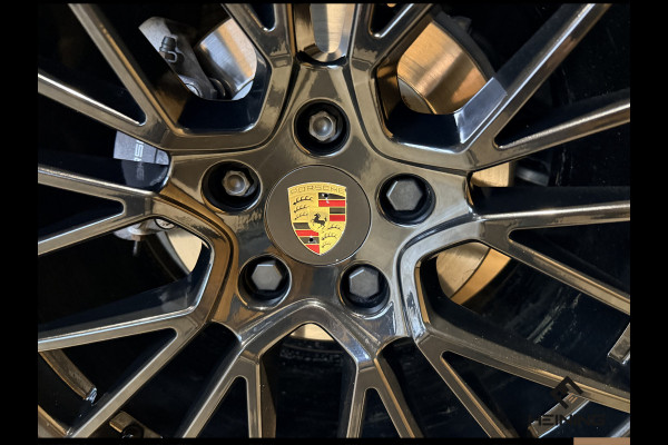 Porsche Cayenne 3.0 Apple-carplay. Pano. Trekhaak. Navi. Bose. Luchtvering.