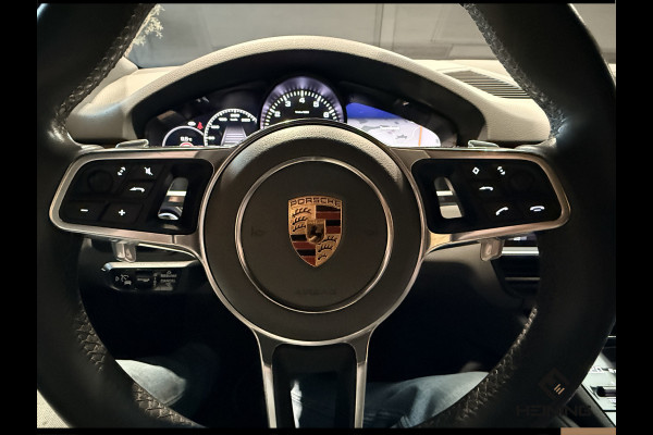 Porsche Cayenne 3.0 Apple-carplay. Pano. Trekhaak. Navi. Bose. Luchtvering.