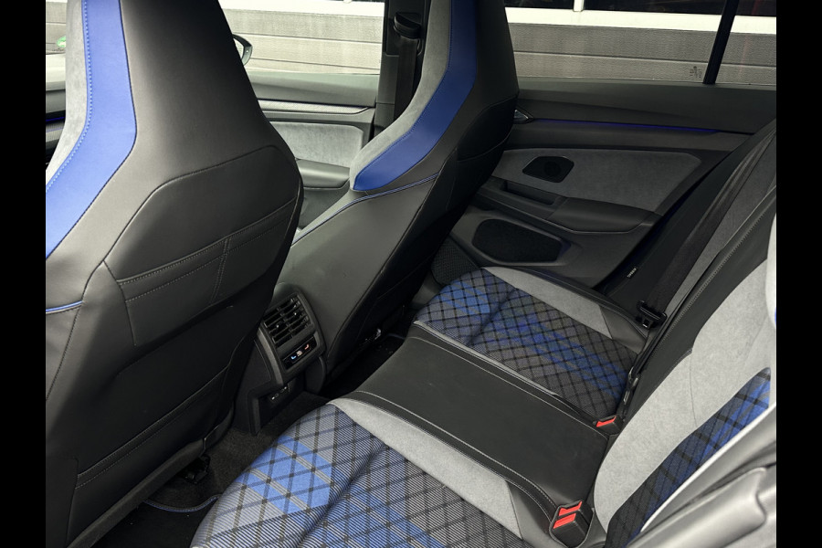 Volkswagen Golf 2.0 R 4Motion, 333 PK, Akrapovic, Head Up, H&K, Pano, 20 Jahre, IQ