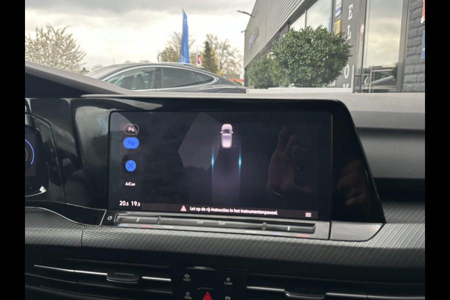 Volkswagen Golf 2.0 R 4Motion, 333 PK, Akrapovic, Head Up, H&K, Pano, 20 Jahre, IQ