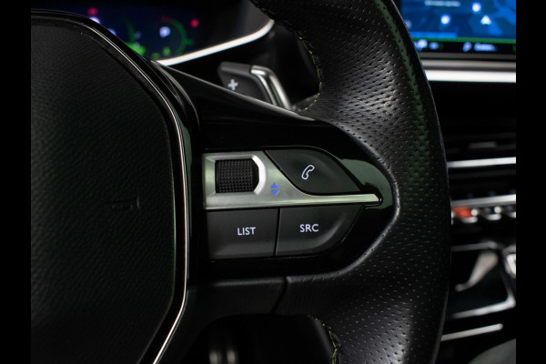 Peugeot 2008 1.2 PureTech GT Pack Sport (PANORAMADAK,APPLE CARPLAY,NAVI,CAMERA,STOELVERWARMING,GETINT,LEDER/ALCANTARA,LM VELGEN)